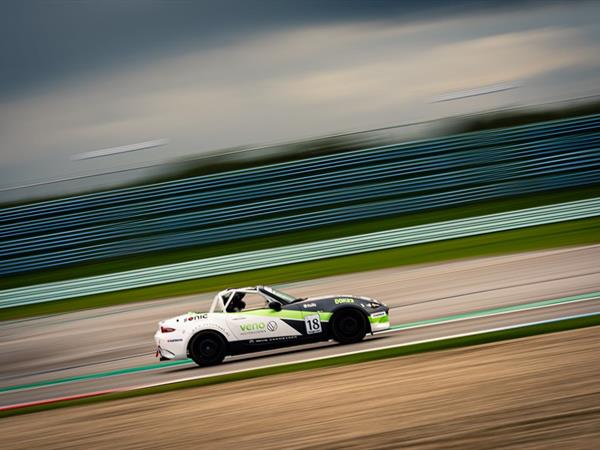 Marcel Dekker eerste Nederlands Kampioen nieuwe Mazda MX-5 Cup | Mazda MX-5 Club Nederland