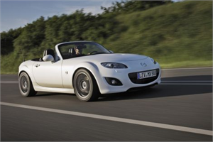 1_Mazda_MX-5_Yusho_1_1008012q
