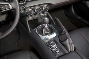 1_MX-5_2014_ParisMS_interior_05__jpg72