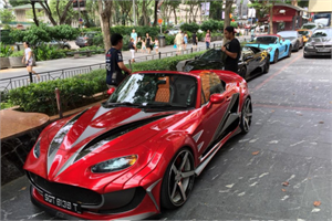 Gespot: Extreem getunede MX-5 in Singapore