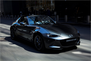 Mazda maakt prijzen MX-5 RF bekend