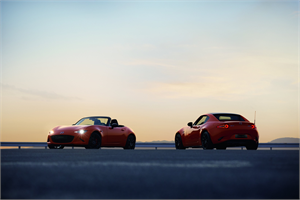 1_MAZ1901_2019_MX-5_ROADSTER_SOFTTOP_RF_19CY_30th_SV_US_LHD_C02_EXT_FQ_RQ_39L_LHD