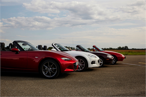 1_2019_MX-5_AllGen_Exterior_007